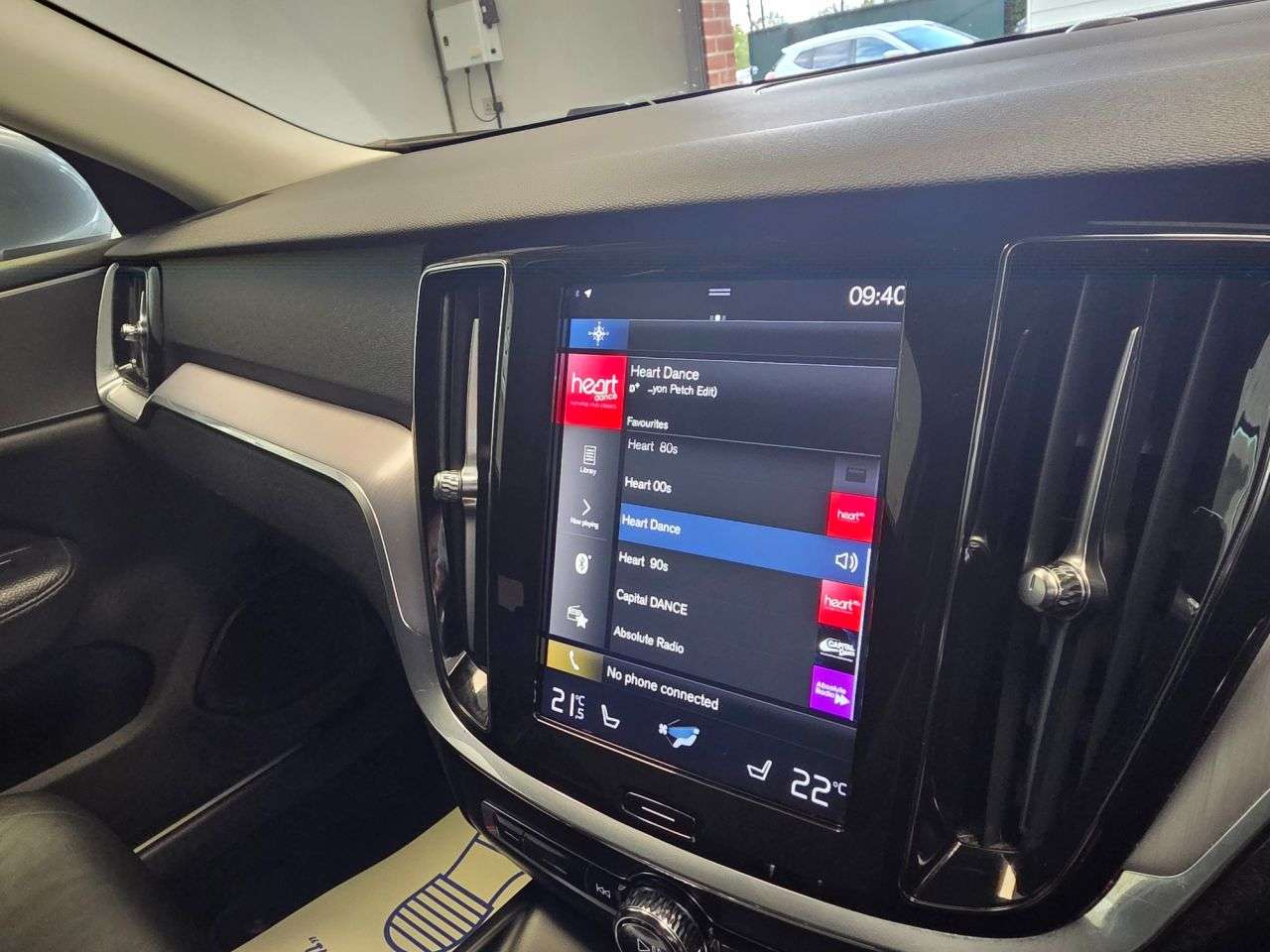 2020 VOLVO V60 2020 VOLVO V60