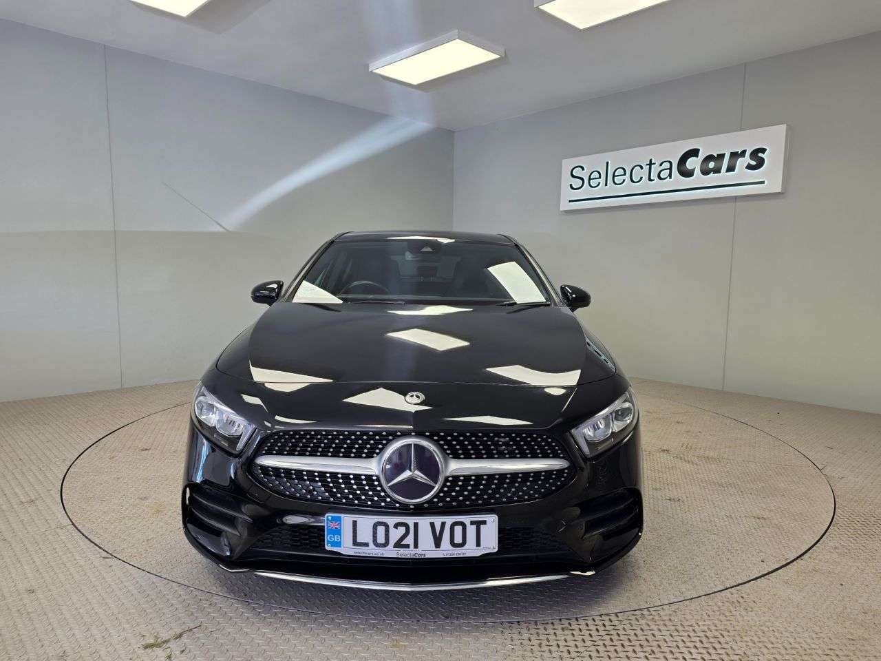 A 2021 MERCEDES-BENZ A-CLASS 1.3 A180 AMG Line (Executive) Hatchback 5dr Petrol 7G-DCT Euro 6 (s/s) (136 A 2021 MERCEDES-BENZ A-CLASS 1.3 A180 AMG Line (Executive) Hatchback 5dr Petrol 7G-DCT Euro 6 (s/s) (136