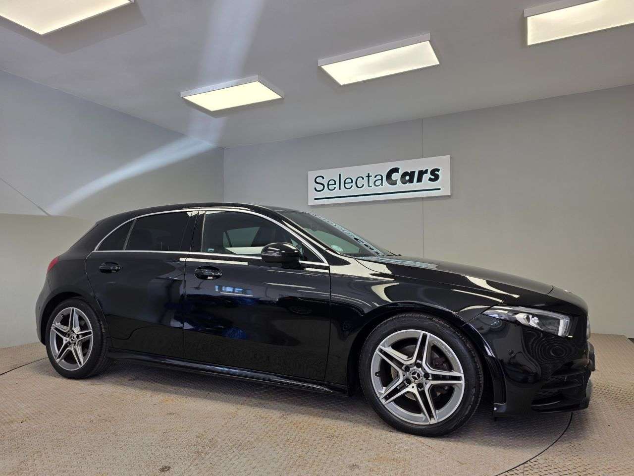 A 2021 MERCEDES-BENZ A-CLASS 1.3 A180 AMG Line (Executive) Hatchback 5dr Petrol 7G-DCT Euro 6 (s/s) (136 A 2021 MERCEDES-BENZ A-CLASS 1.3 A180 AMG Line (Executive) Hatchback 5dr Petrol 7G-DCT Euro 6 (s/s) (136