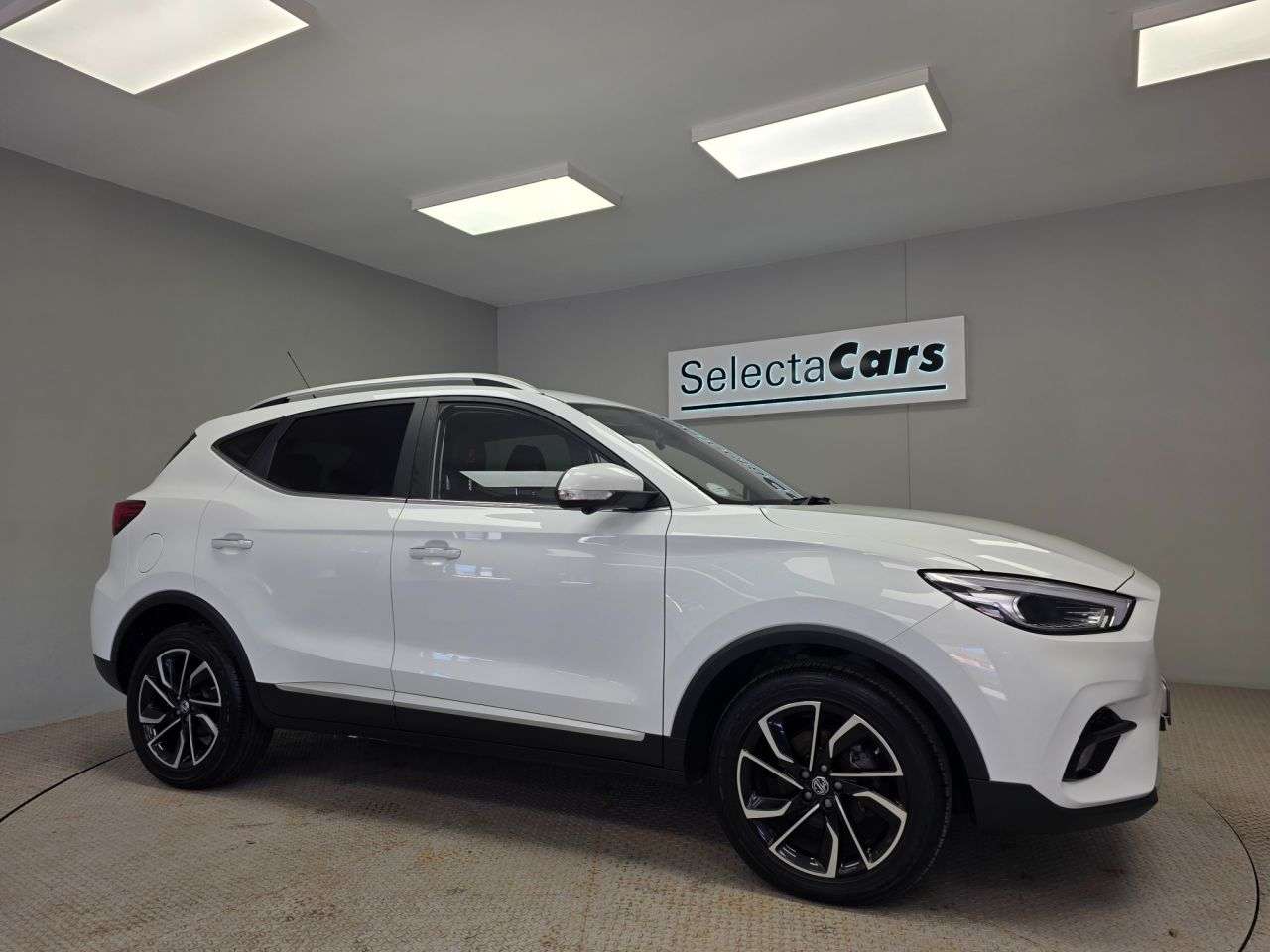 A 2024 MG MG ZS 1.5 VTi-TECH Exclusive SUV 5dr Petrol Manual Euro 6 (s/s) (106 ps) A 2024 MG MG ZS 1.5 VTi-TECH Exclusive SUV 5dr Petrol Manual Euro 6 (s/s) (106 ps)