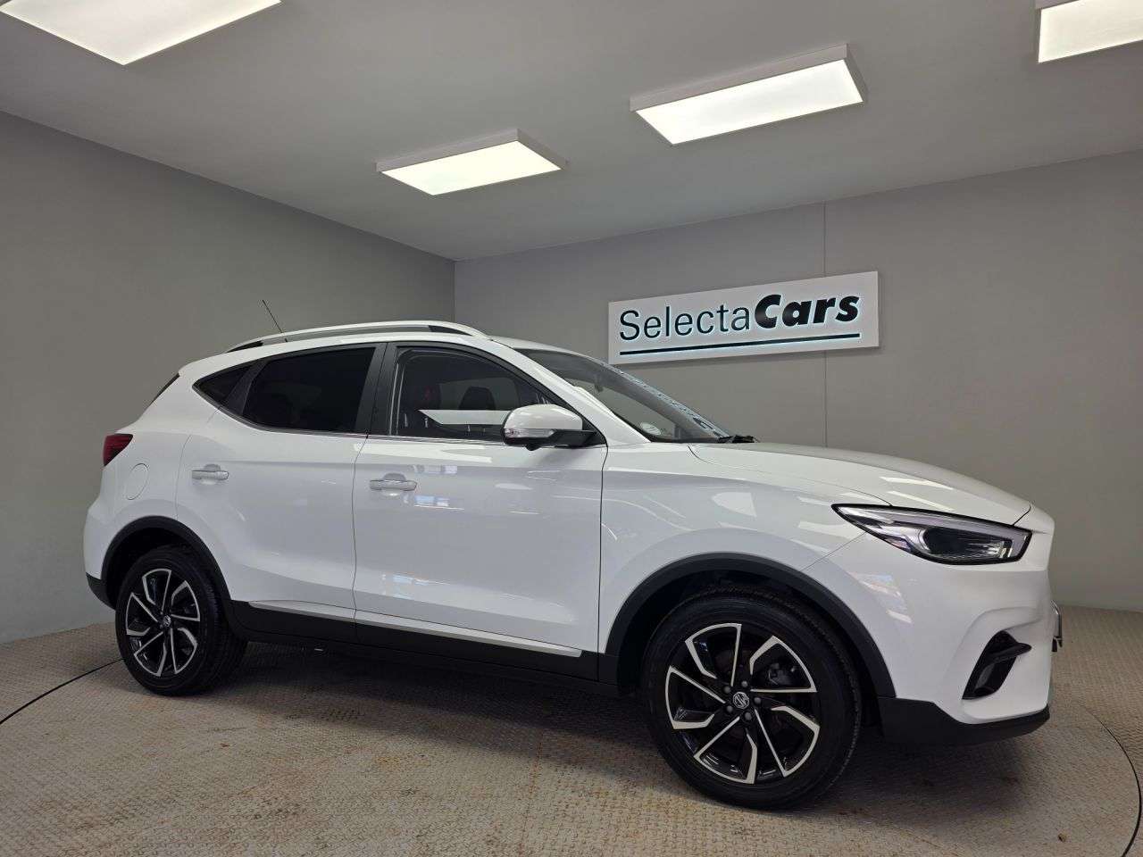 A 2024 MG MG ZS 1.5 VTi-TECH Exclusive SUV 5dr Petrol Manual Euro 6 (s/s) (106 ps) A 2024 MG MG ZS 1.5 VTi-TECH Exclusive SUV 5dr Petrol Manual Euro 6 (s/s) (106 ps)