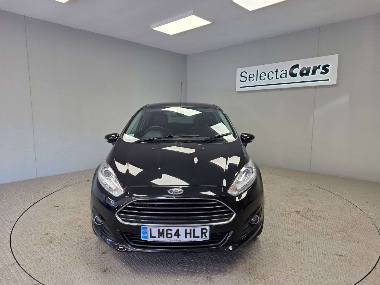 A 2014 FORD FIESTA 1.0T EcoBoost Titanium Hatchback 5dr Petrol Manual Euro 5 (s/s) (100 ps) A 2014 FORD FIESTA 1.0T EcoBoost Titanium Hatchback 5dr Petrol Manual Euro 5 (s/s) (100 ps)