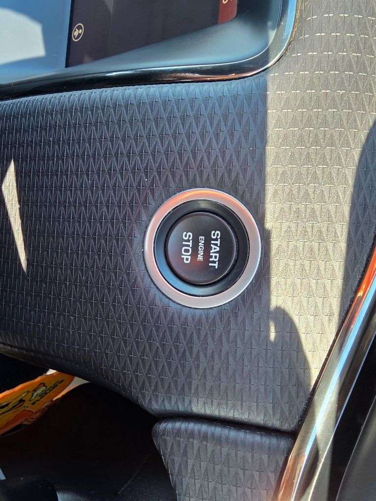 2019 LAND ROVER RANGE ROVER EVOQUE 2019 LAND ROVER RANGE ROVER EVOQUE