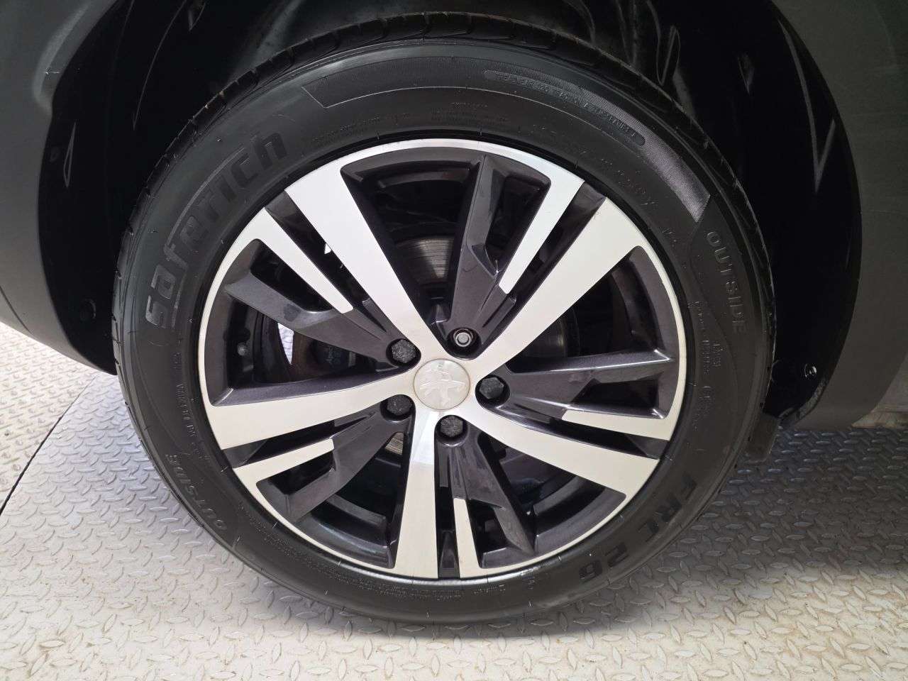 2019 PEUGEOT 3008 2019 PEUGEOT 3008