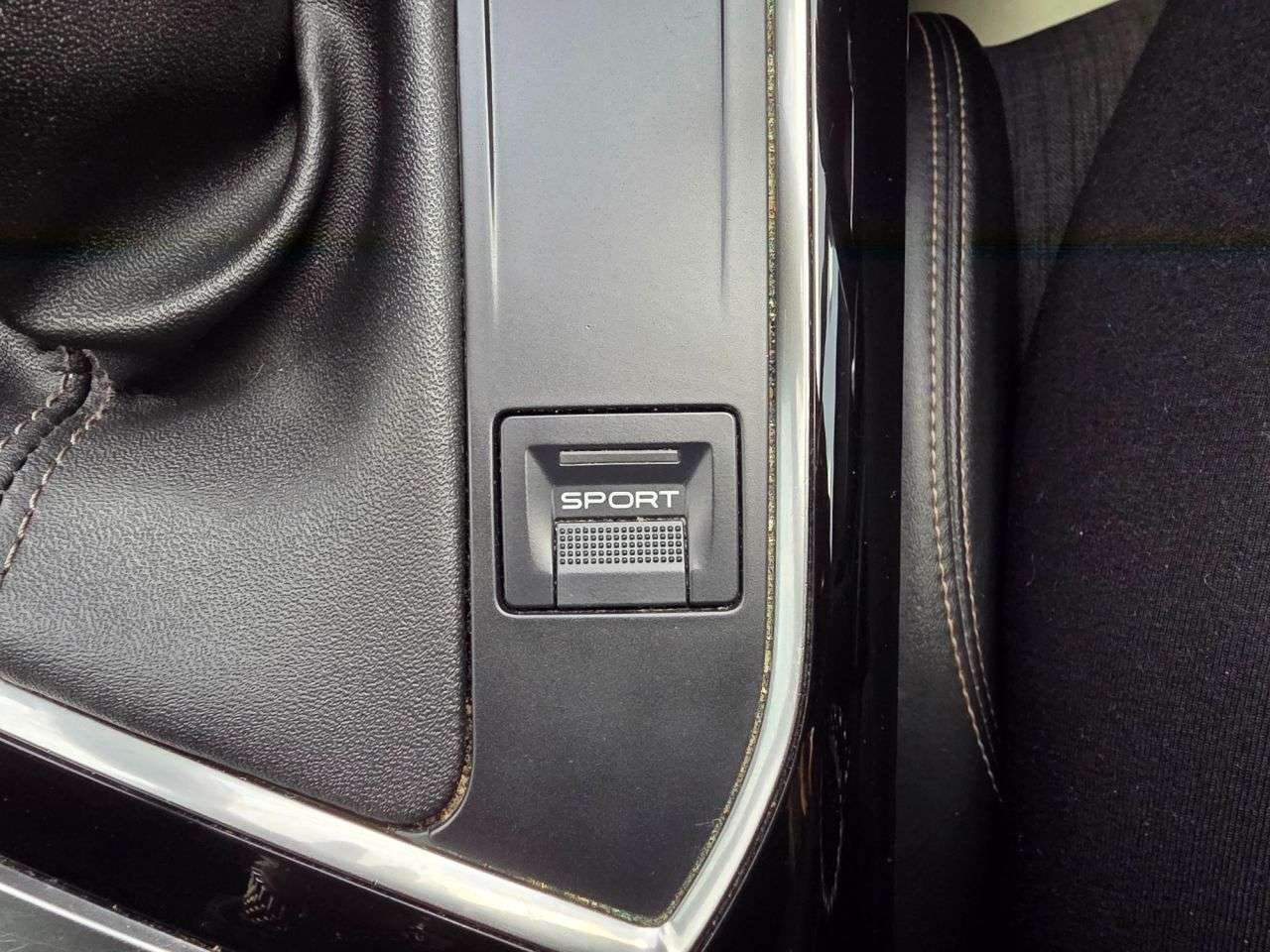 2019 PEUGEOT 3008 2019 PEUGEOT 3008