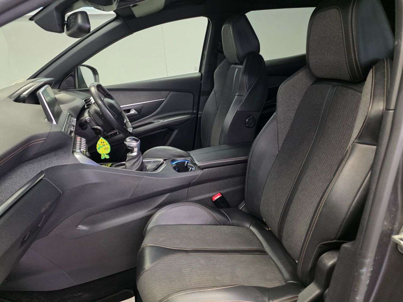 2019 PEUGEOT 3008 2019 PEUGEOT 3008