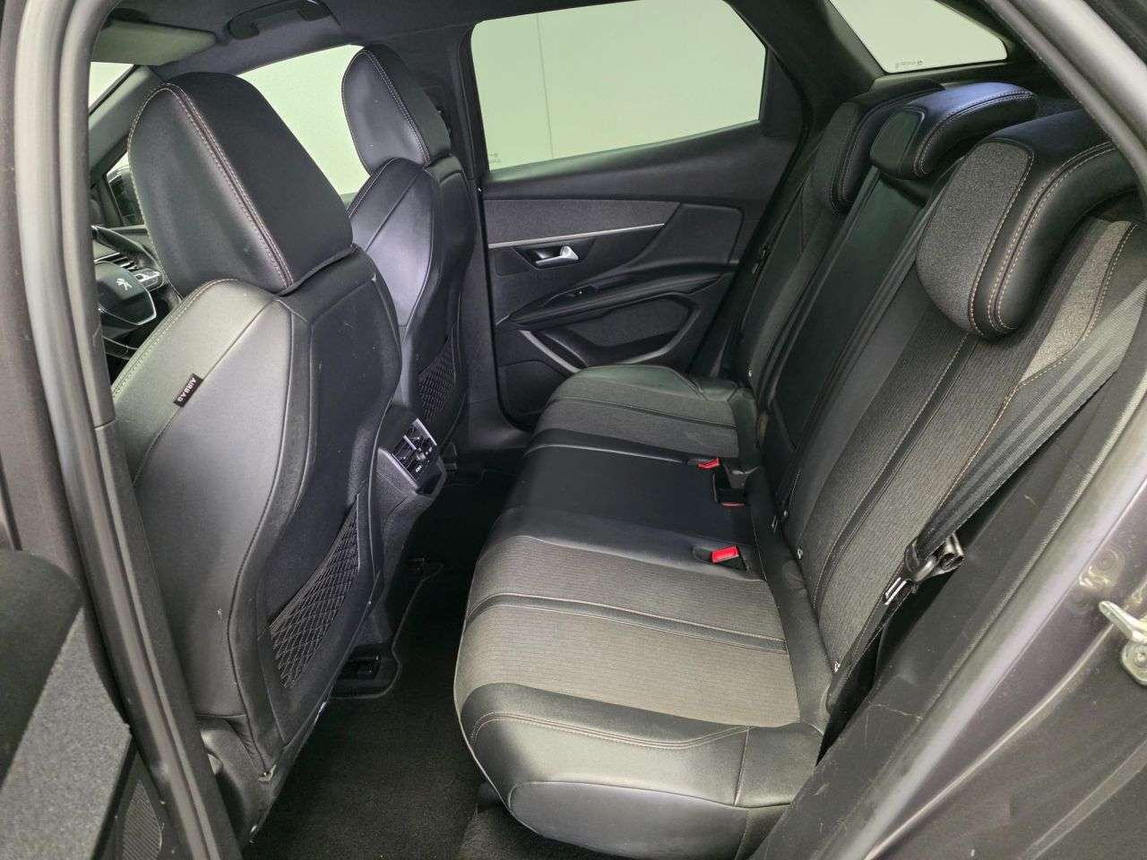 2019 PEUGEOT 3008 2019 PEUGEOT 3008