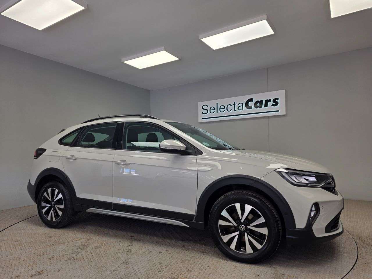 A 2023 VOLKSWAGEN TAIGO 1.0 TSI Life SUV 5dr Petrol Manual Euro 6 (s/s) (95 ps) A 2023 VOLKSWAGEN TAIGO 1.0 TSI Life SUV 5dr Petrol Manual Euro 6 (s/s) (95 ps)