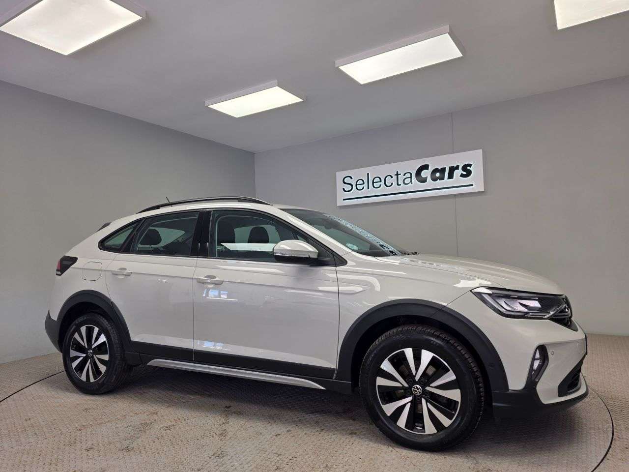 A 2023 VOLKSWAGEN TAIGO 1.0 TSI Life SUV 5dr Petrol Manual Euro 6 (s/s) (95 ps) A 2023 VOLKSWAGEN TAIGO 1.0 TSI Life SUV 5dr Petrol Manual Euro 6 (s/s) (95 ps)