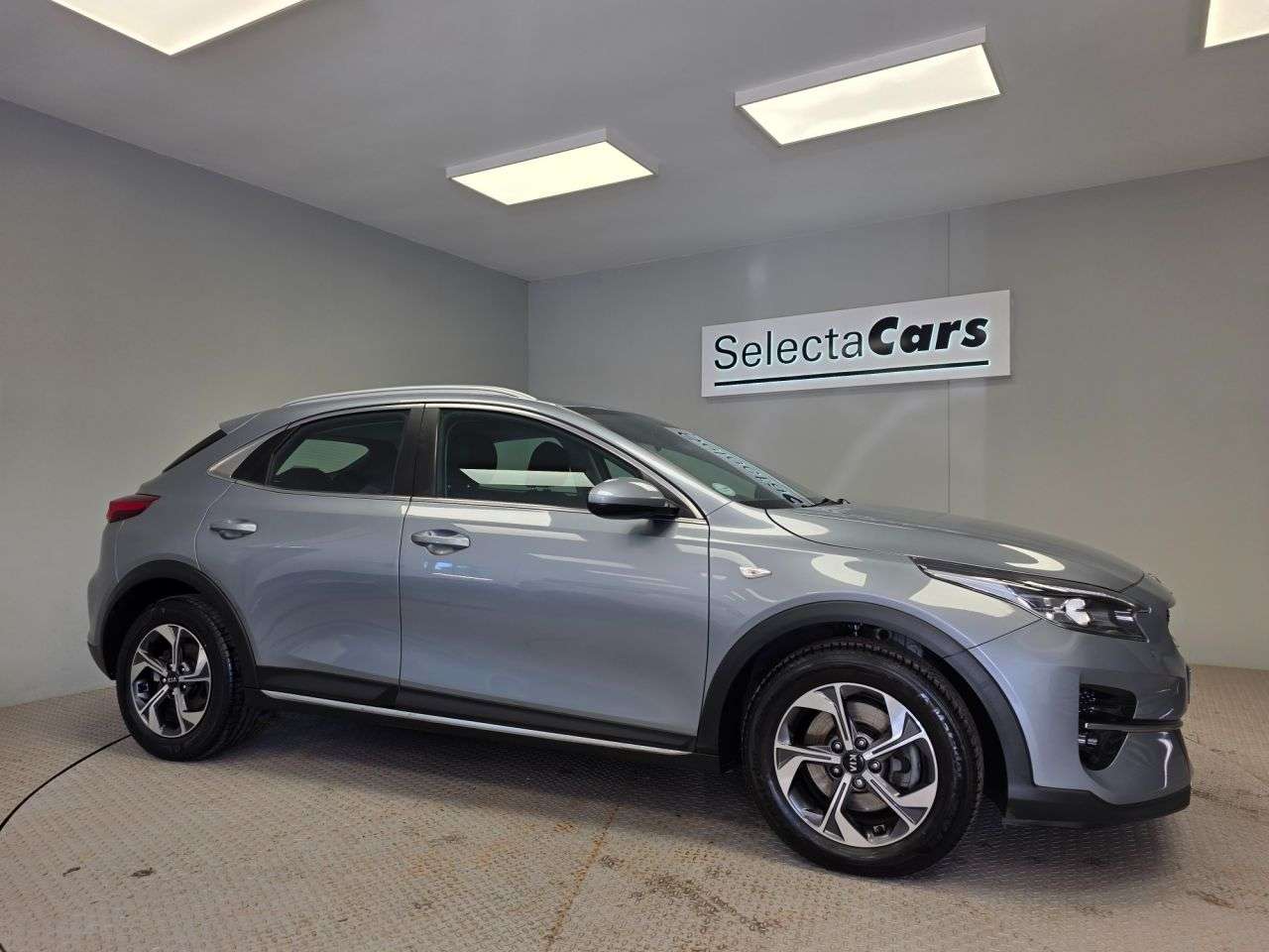 A 2021 KIA XCEED 1.0 T-GDi 2 SUV 5dr Petrol Manual Euro 6 (s/s) (118 bhp) A 2021 KIA XCEED 1.0 T-GDi 2 SUV 5dr Petrol Manual Euro 6 (s/s) (118 bhp)