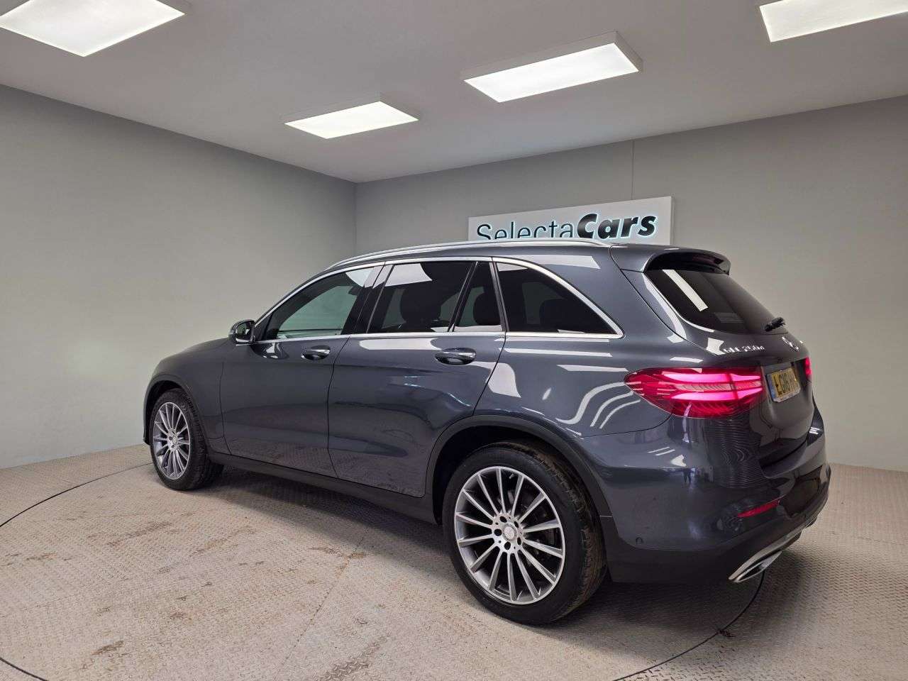 A 2016 MERCEDES-BENZ GLC 2.1 GLC250d AMG Line (Premium Plus) SUV 5dr Diesel G-Tronic 4MATIC Euro 6 ( A 2016 MERCEDES-BENZ GLC 2.1 GLC250d AMG Line (Premium Plus) SUV 5dr Diesel G-Tronic 4MATIC Euro 6 (