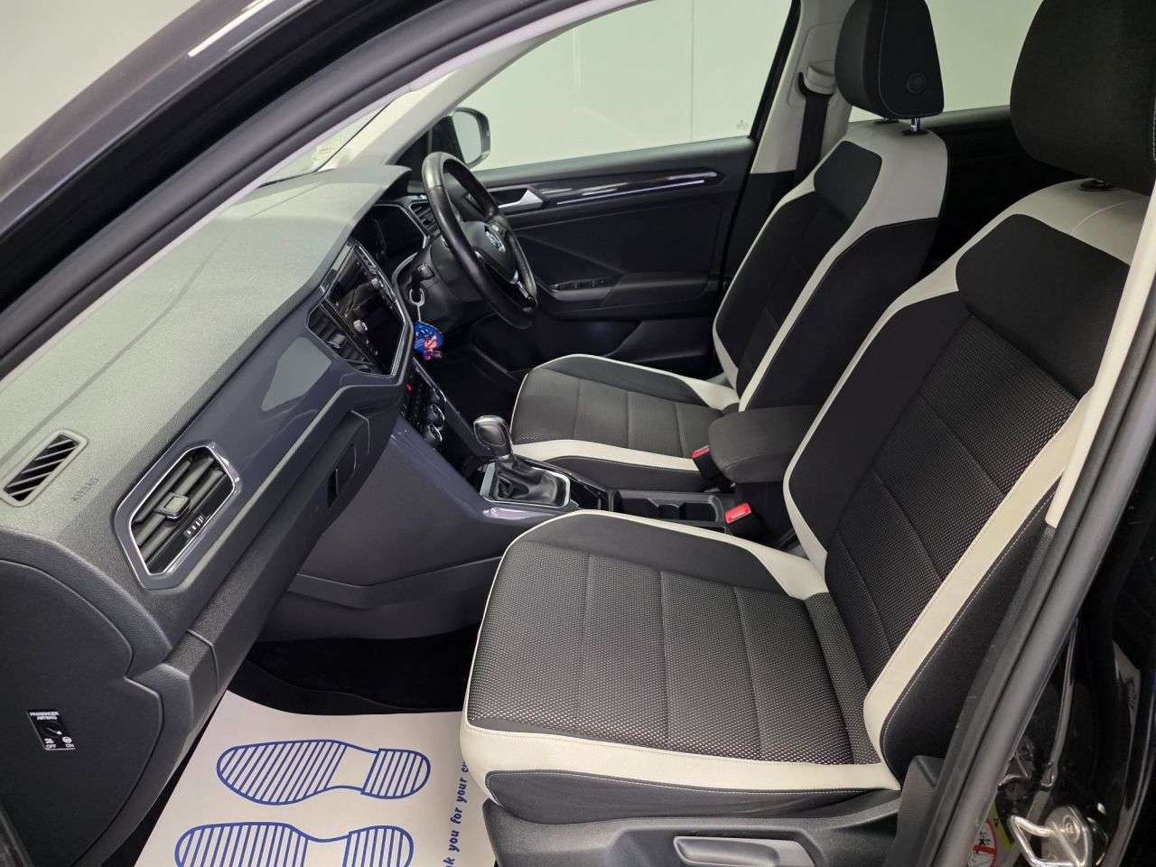 2019 VOLKSWAGEN T-ROC 2019 VOLKSWAGEN T-ROC