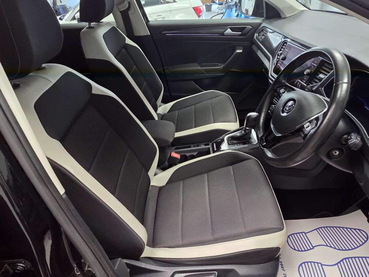 2019 VOLKSWAGEN T-ROC 2019 VOLKSWAGEN T-ROC