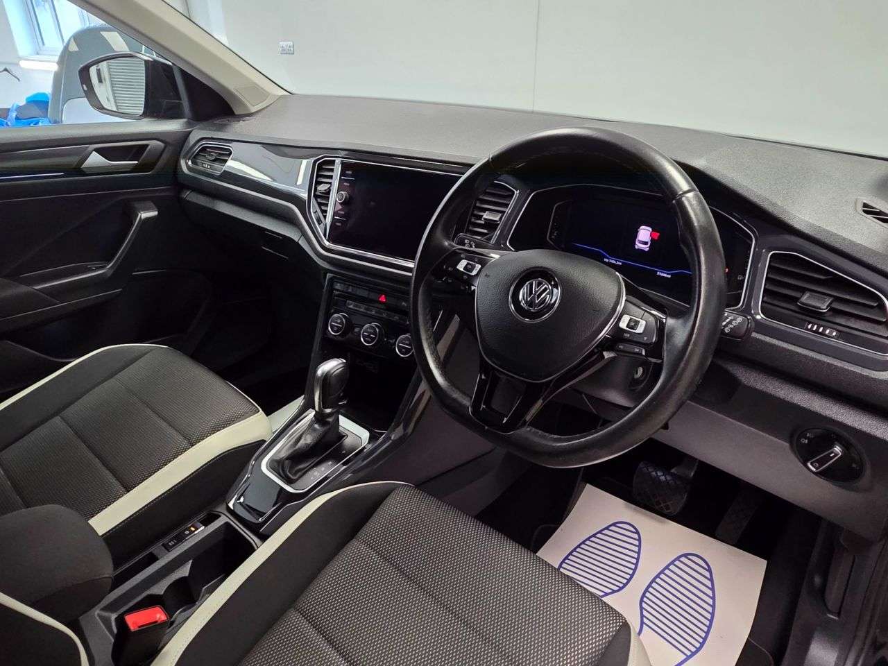2019 VOLKSWAGEN T-ROC 2019 VOLKSWAGEN T-ROC