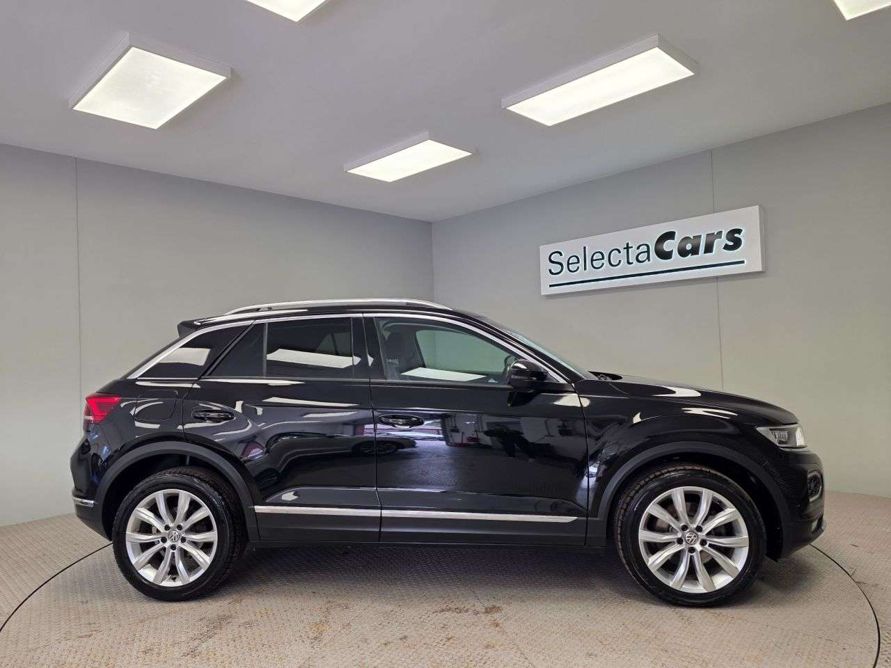 2019 VOLKSWAGEN T-ROC 2019 VOLKSWAGEN T-ROC