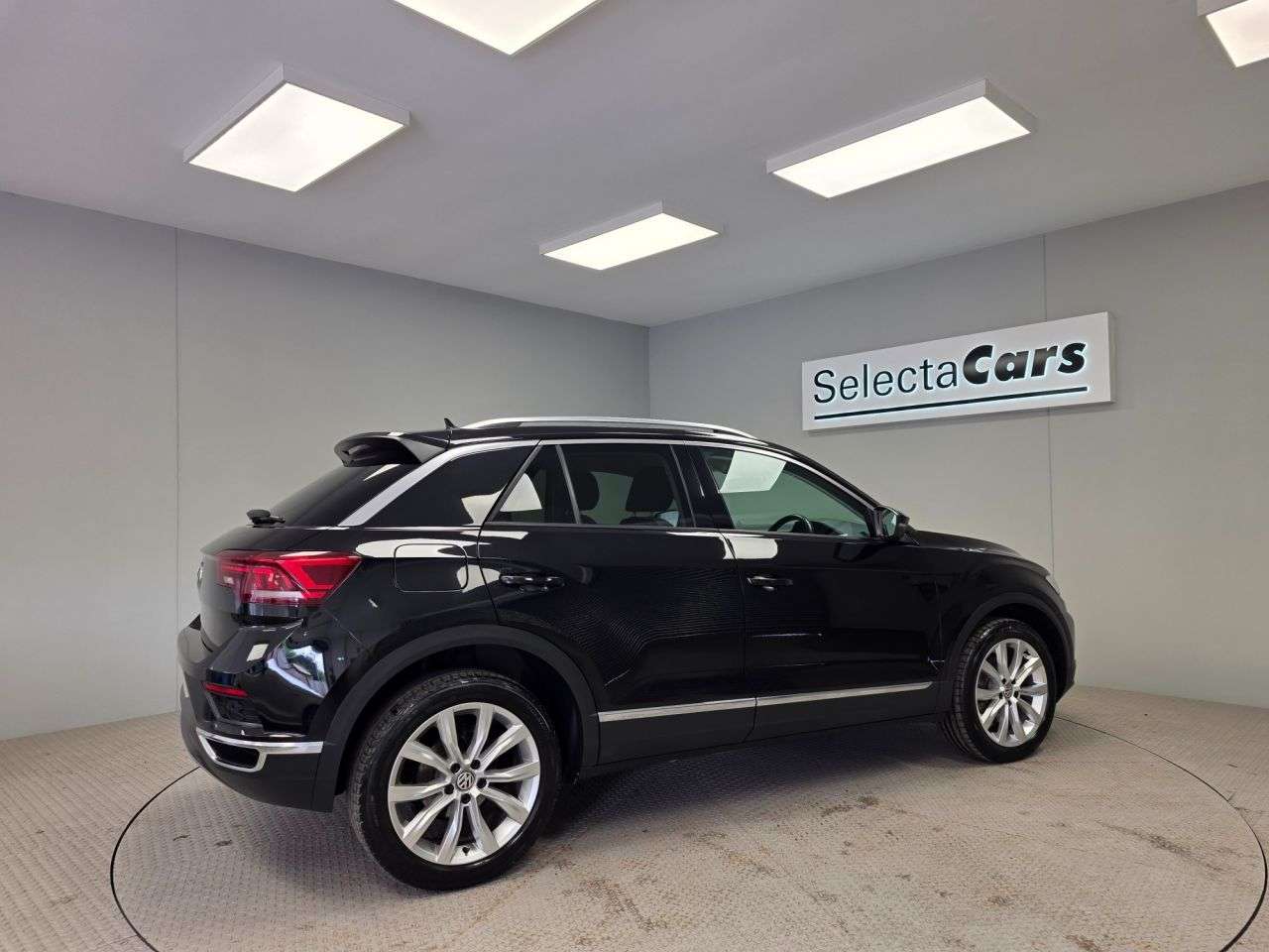2019 VOLKSWAGEN T-ROC 2019 VOLKSWAGEN T-ROC