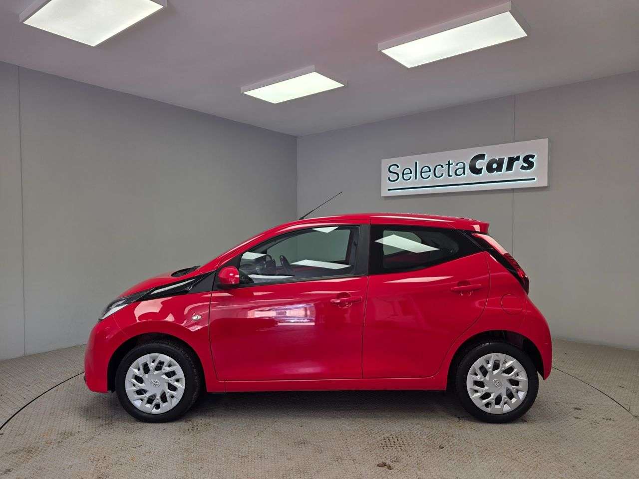 2020 TOYOTA AYGO 2020 TOYOTA AYGO