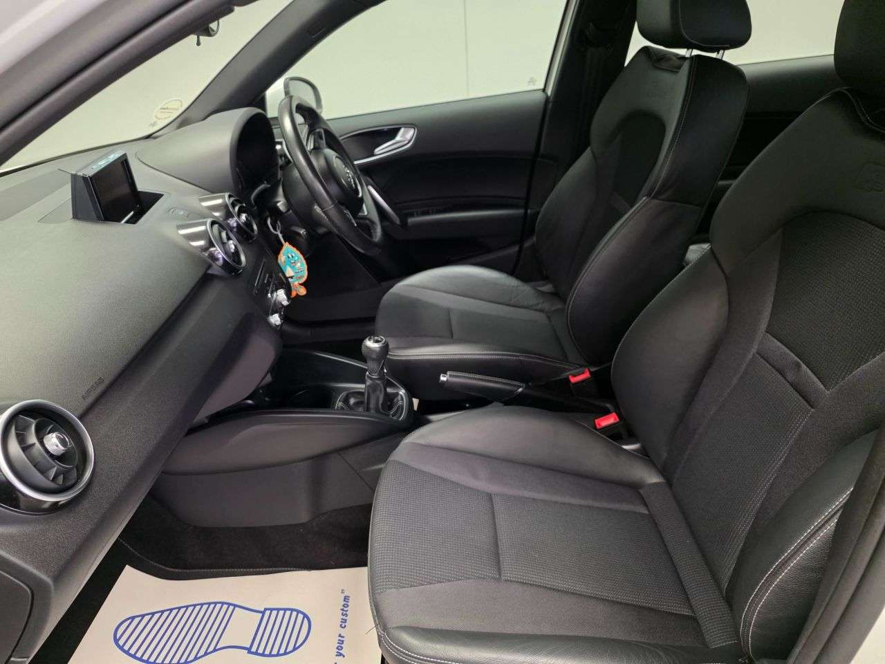 2017 AUDI A1 2017 AUDI A1