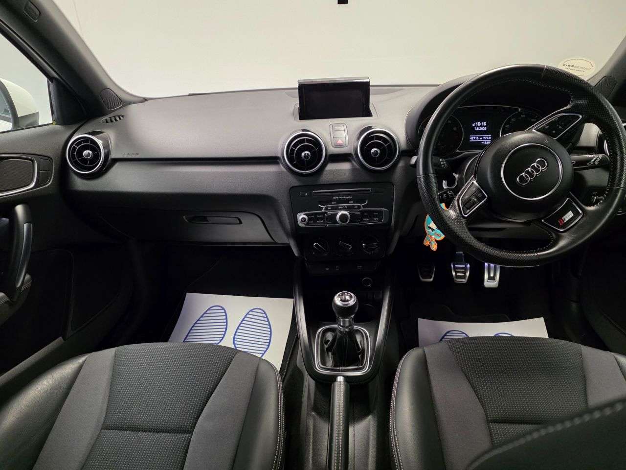 2017 AUDI A1 2017 AUDI A1
