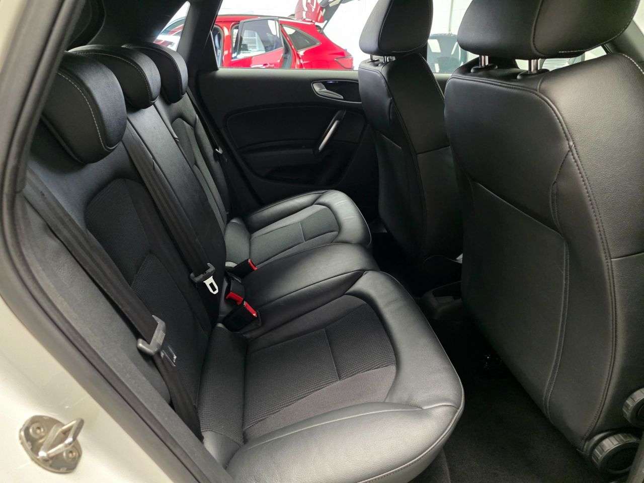 2017 AUDI A1 2017 AUDI A1