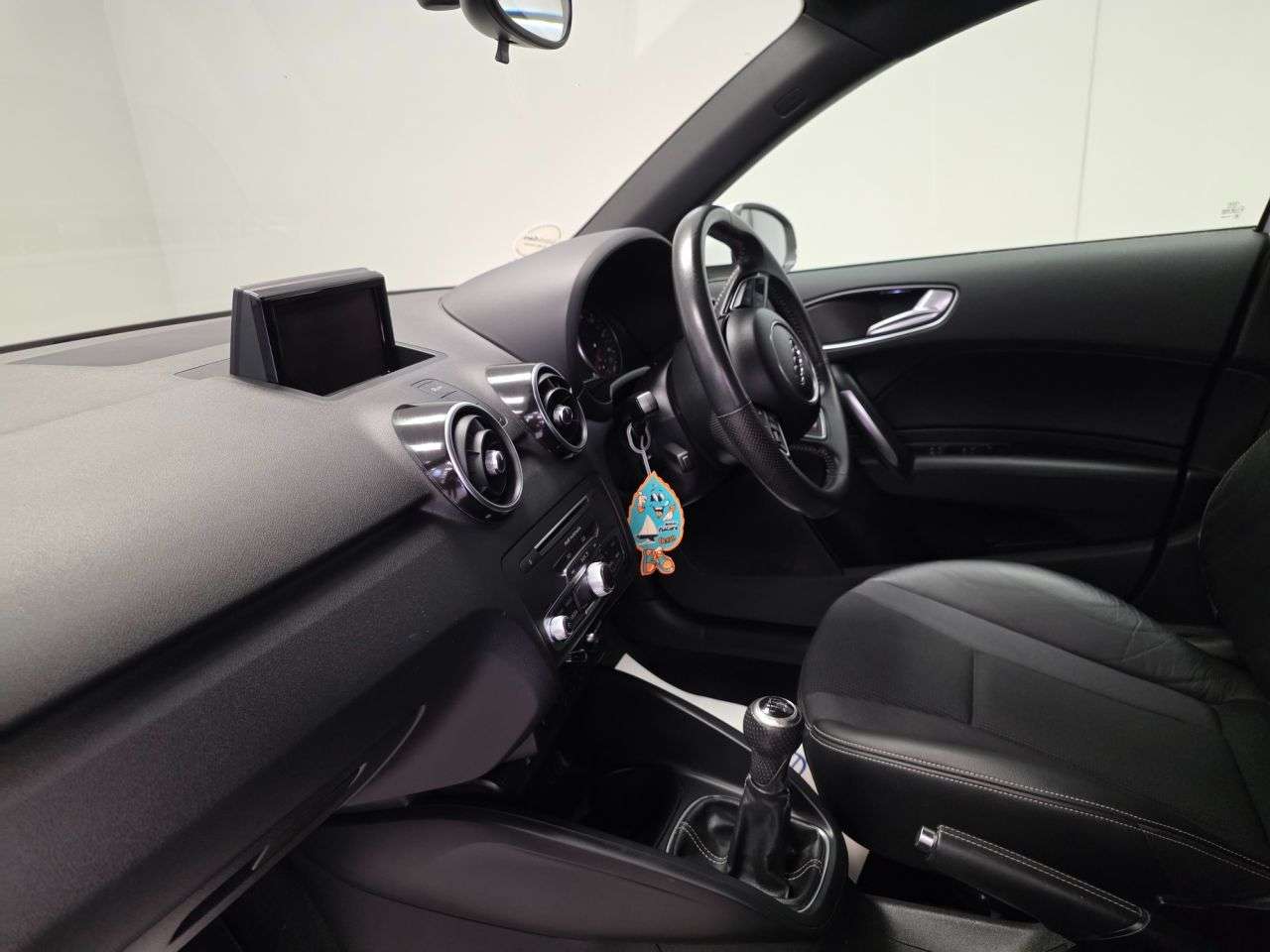 2017 AUDI A1 2017 AUDI A1