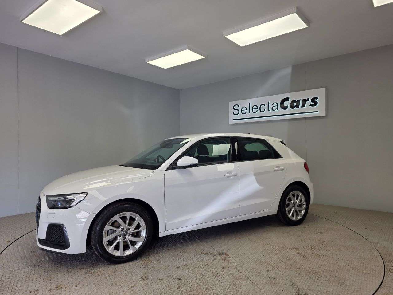 2020 AUDI A1 2020 AUDI A1