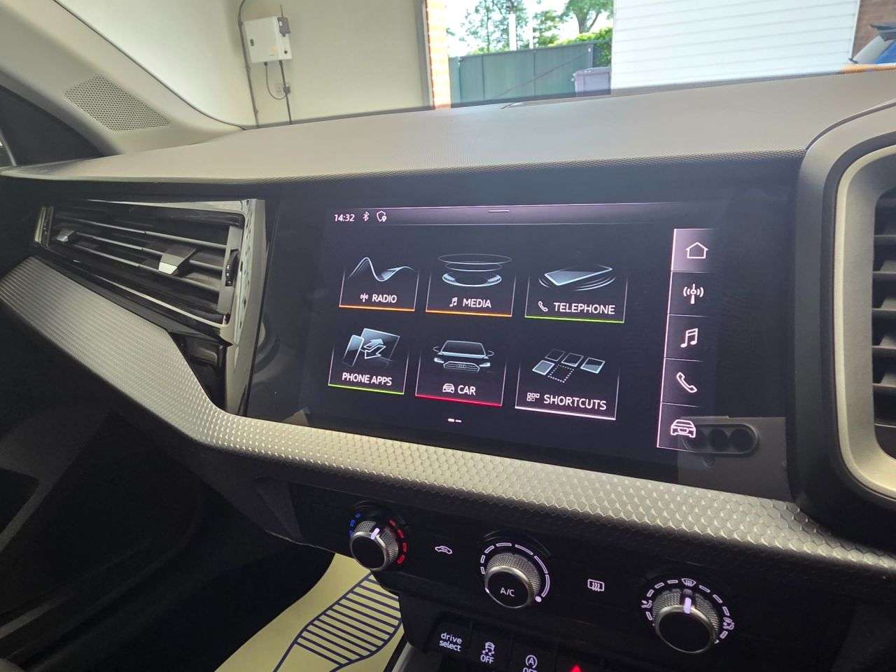 2020 AUDI A1 2020 AUDI A1