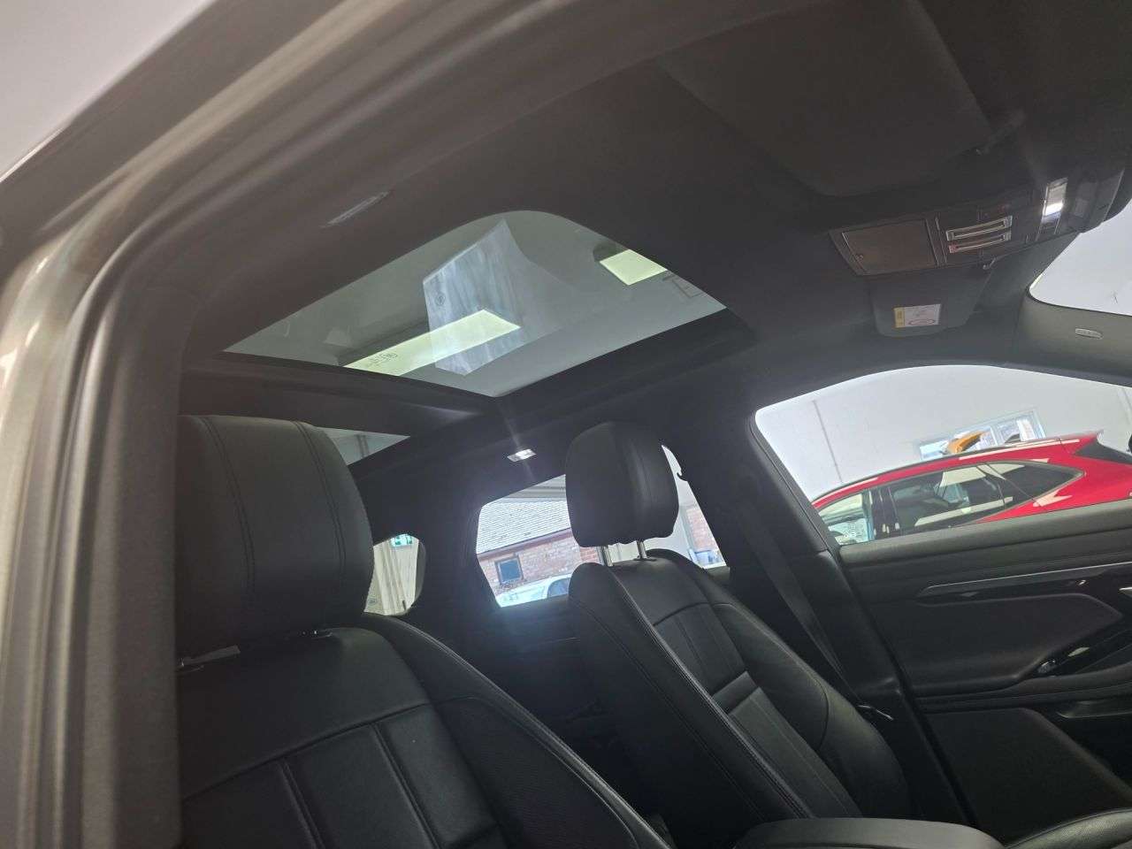 2019 LAND ROVER RANGE ROVER EVOQUE 2019 LAND ROVER RANGE ROVER EVOQUE