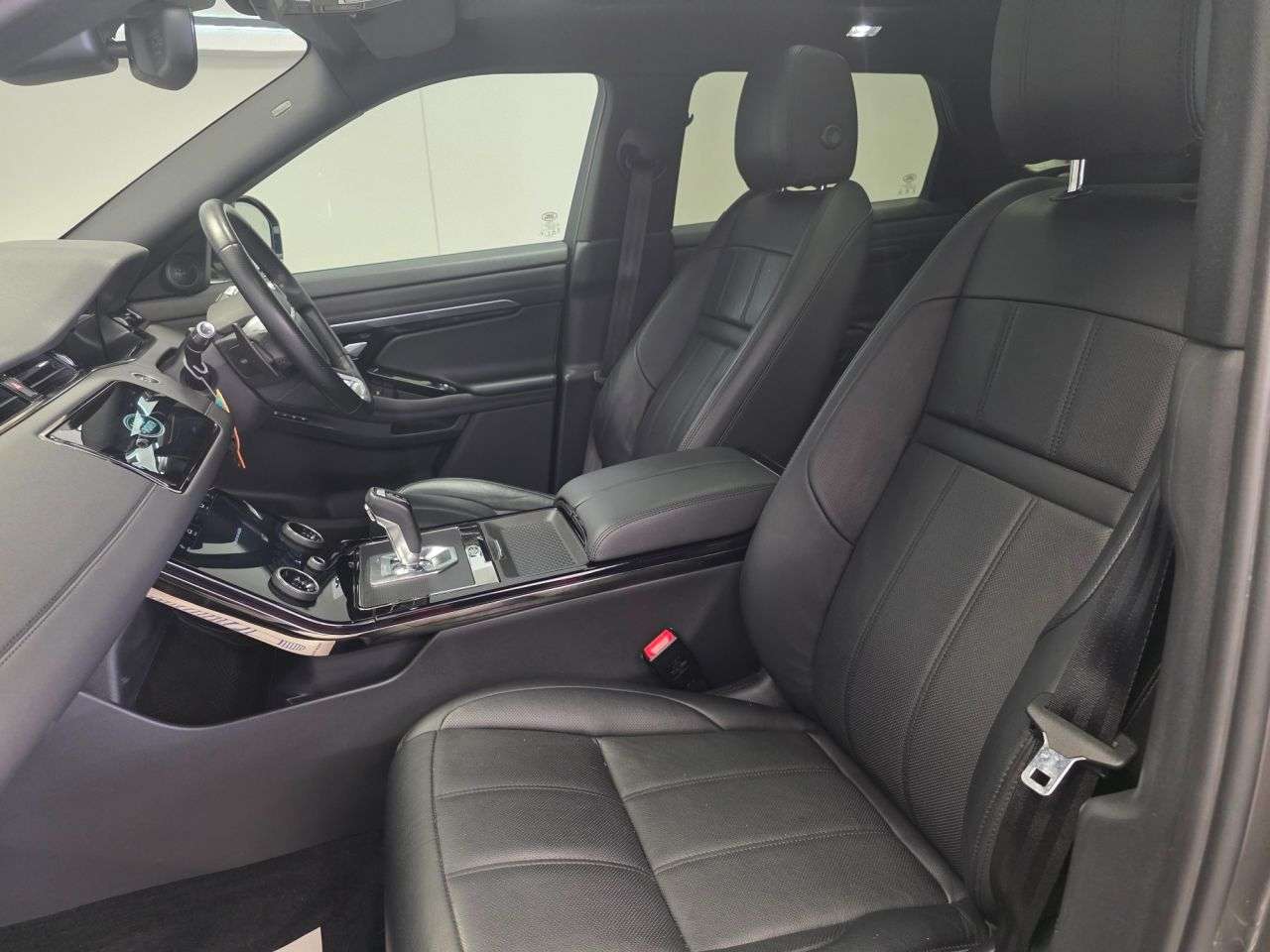 2019 LAND ROVER RANGE ROVER EVOQUE 2019 LAND ROVER RANGE ROVER EVOQUE