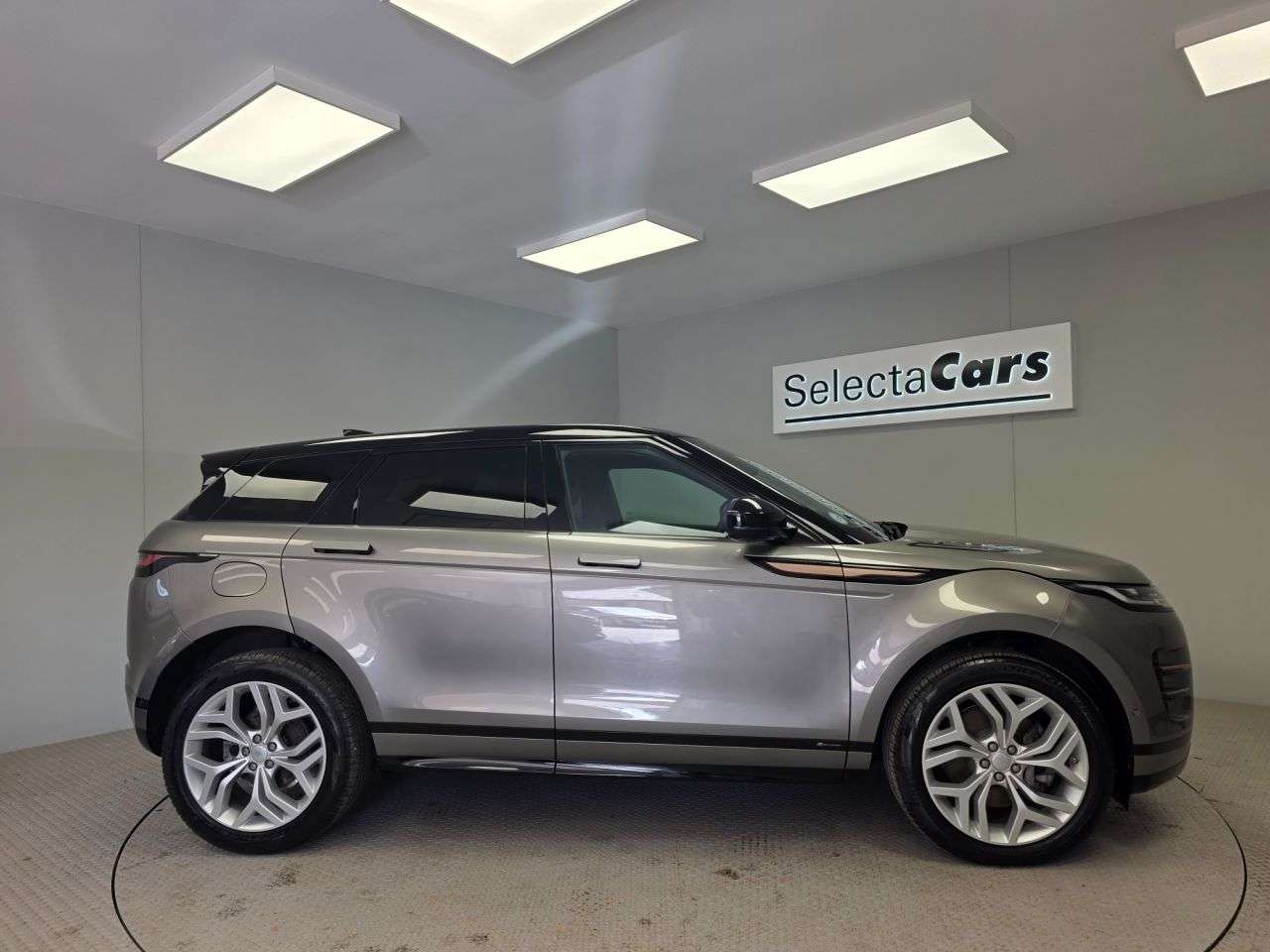 2019 LAND ROVER RANGE ROVER EVOQUE 2019 LAND ROVER RANGE ROVER EVOQUE