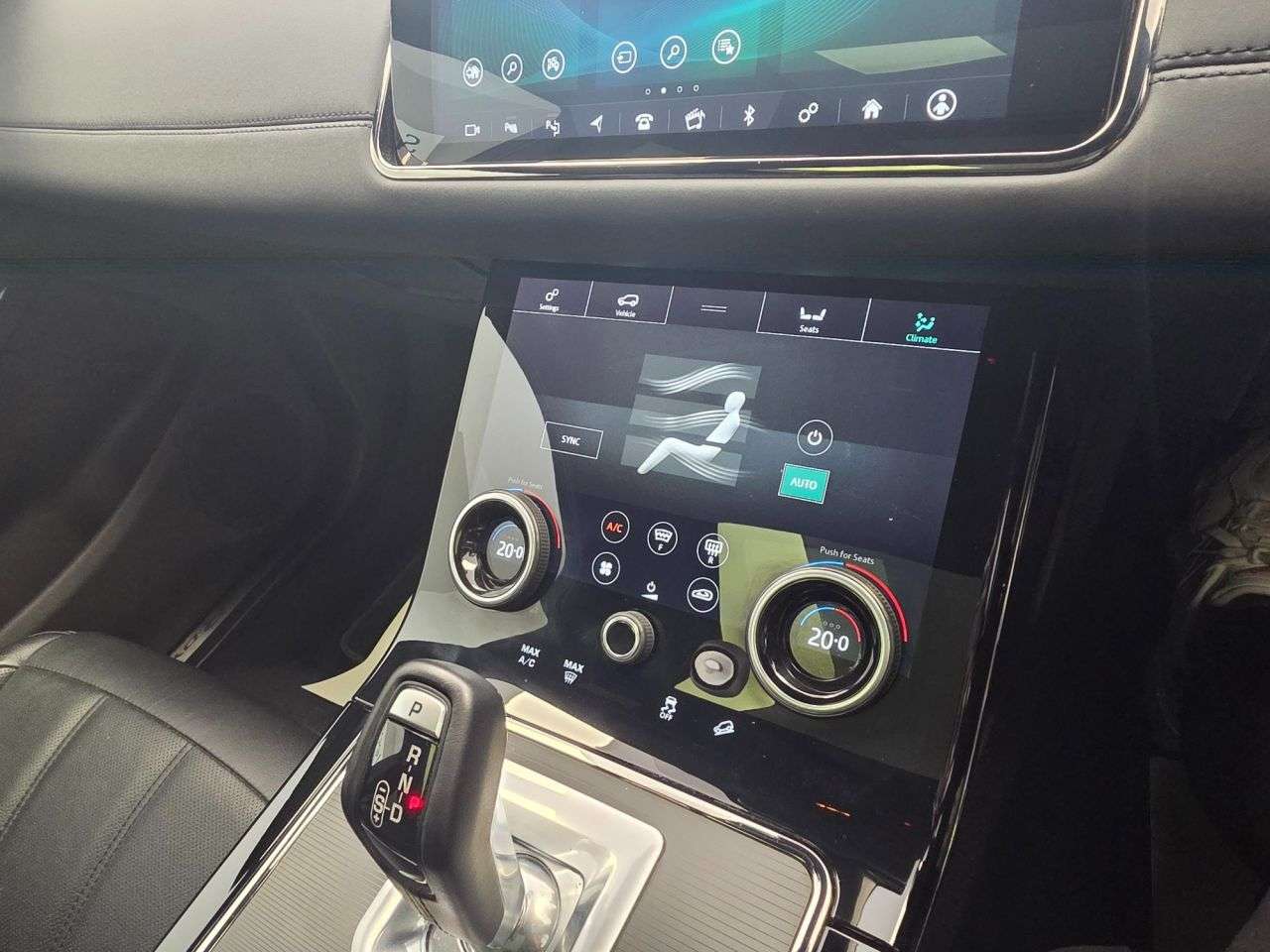 2019 LAND ROVER RANGE ROVER EVOQUE 2019 LAND ROVER RANGE ROVER EVOQUE