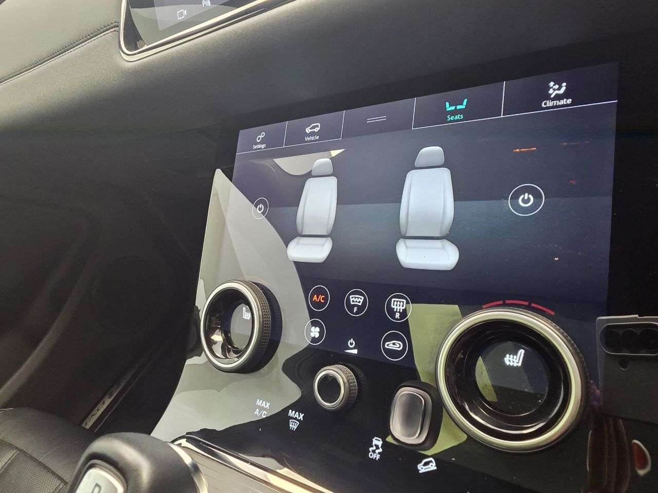 2019 LAND ROVER RANGE ROVER EVOQUE 2019 LAND ROVER RANGE ROVER EVOQUE