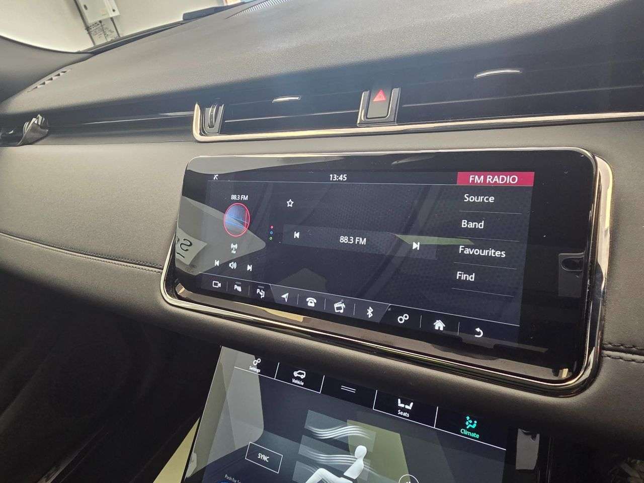 2019 LAND ROVER RANGE ROVER EVOQUE 2019 LAND ROVER RANGE ROVER EVOQUE
