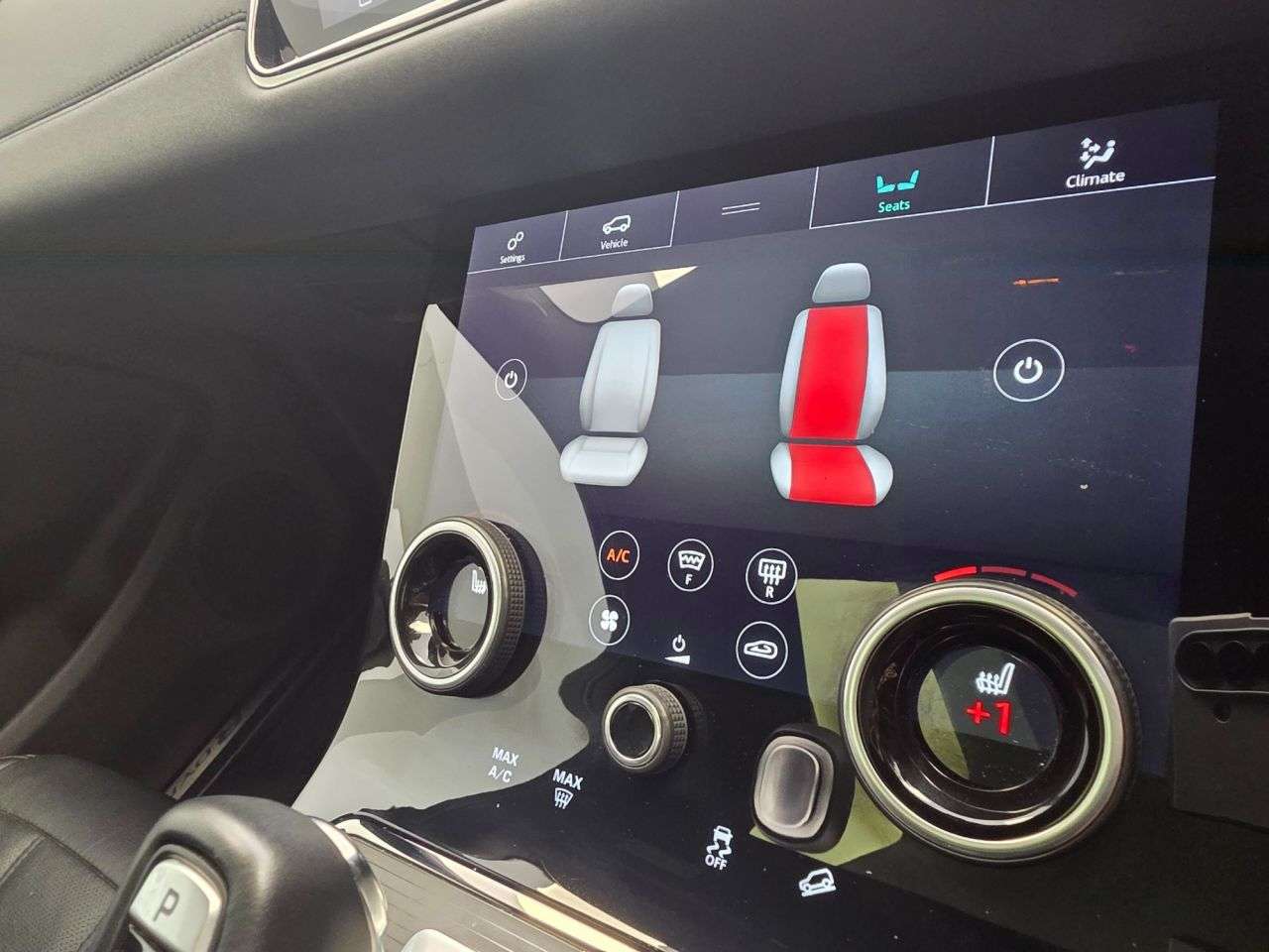 2019 LAND ROVER RANGE ROVER EVOQUE 2019 LAND ROVER RANGE ROVER EVOQUE