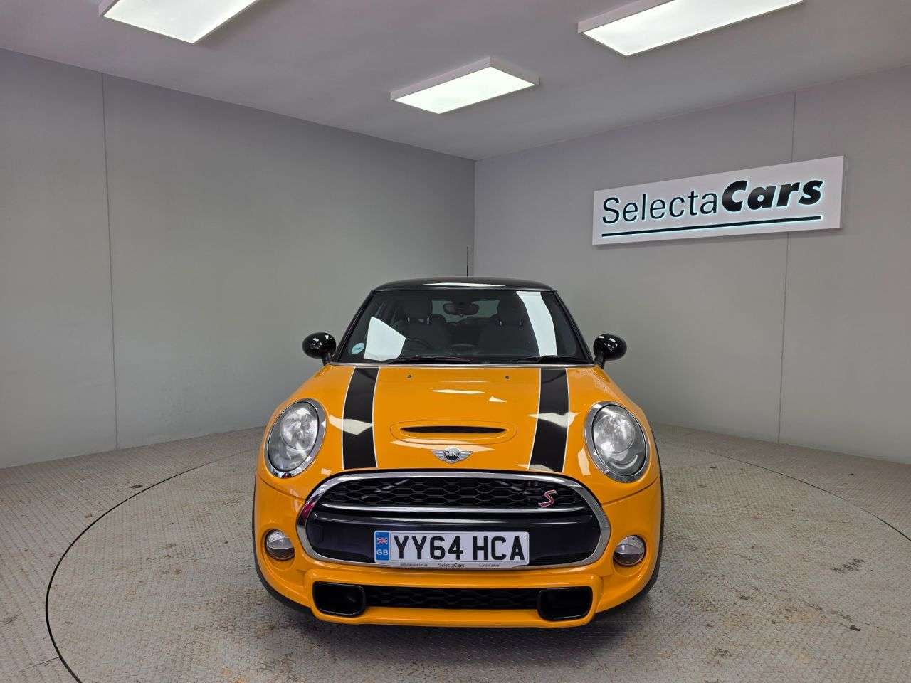 A 2014 MINI HATCH 2.0 Cooper S Hatchback 3dr Petrol Manual Euro 6 (s/s) (192 ps) A 2014 MINI HATCH 2.0 Cooper S Hatchback 3dr Petrol Manual Euro 6 (s/s) (192 ps)