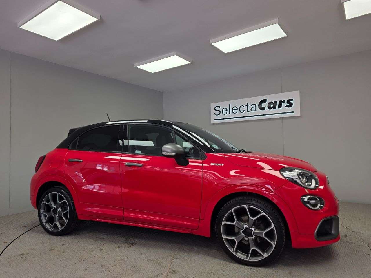 A 2020 FIAT 500X 1.0 FireFly Turbo Sport SUV 5dr Petrol Manual Euro 6 (s/s) (120 bhp) A 2020 FIAT 500X 1.0 FireFly Turbo Sport SUV 5dr Petrol Manual Euro 6 (s/s) (120 bhp)