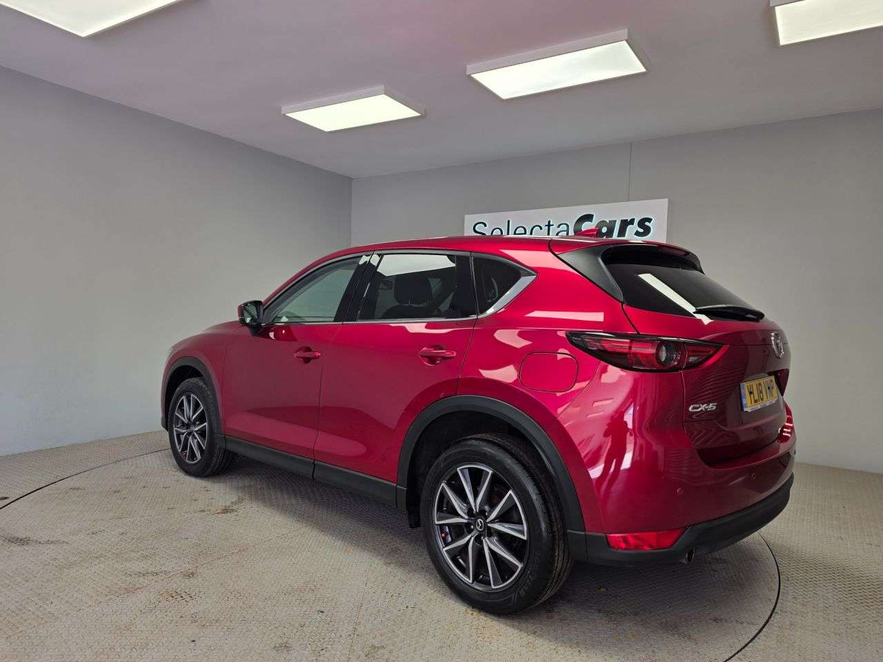 A 2018 MAZDA CX-5 2.0 SKYACTIV-G Sport Nav SUV 5dr Petrol Manual Euro 6 (s/s) (165 ps) A 2018 MAZDA CX-5 2.0 SKYACTIV-G Sport Nav SUV 5dr Petrol Manual Euro 6 (s/s) (165 ps)