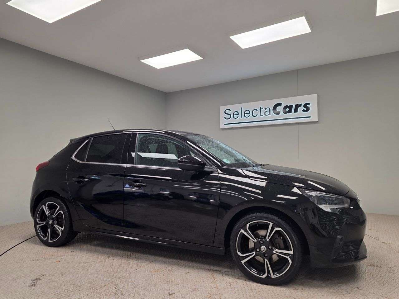 A 2022 VAUXHALL CORSA 1.2 Turbo Elite Edition Hatchback 5dr Petrol Manual Euro 6 (s/s) (100 ps) A 2022 VAUXHALL CORSA 1.2 Turbo Elite Edition Hatchback 5dr Petrol Manual Euro 6 (s/s) (100 ps)
