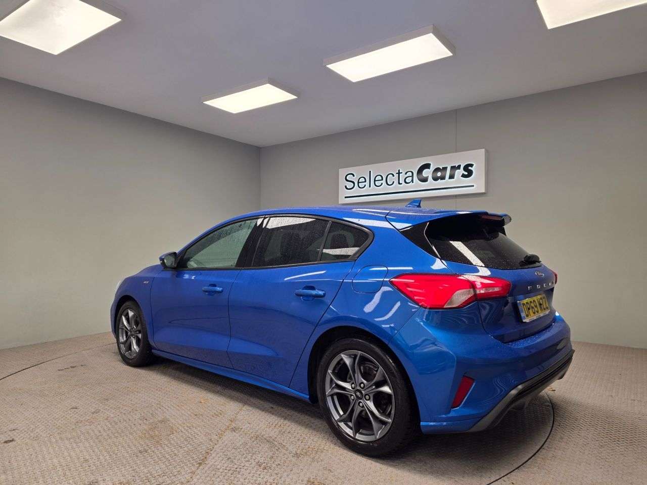 A 2019 FORD FOCUS 1.0T EcoBoost ST-Line Hatchback 5dr Petrol Manual Euro 6 (s/s) (125 ps) A 2019 FORD FOCUS 1.0T EcoBoost ST-Line Hatchback 5dr Petrol Manual Euro 6 (s/s) (125 ps)