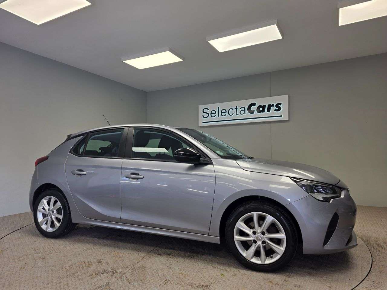 A 2020 VAUXHALL CORSA 1.2 SE Premium Hatchback 5dr Petrol Manual Euro 6 (75 ps) A 2020 VAUXHALL CORSA 1.2 SE Premium Hatchback 5dr Petrol Manual Euro 6 (75 ps)