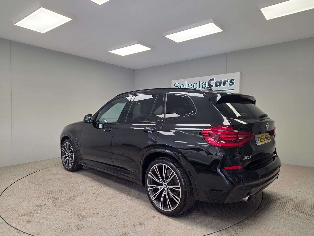 A 2018 BMW X3 3.0 30d M Sport SUV 5dr Diesel Auto xDrive Euro 6 (s/s) (265 ps) A 2018 BMW X3 3.0 30d M Sport SUV 5dr Diesel Auto xDrive Euro 6 (s/s) (265 ps)