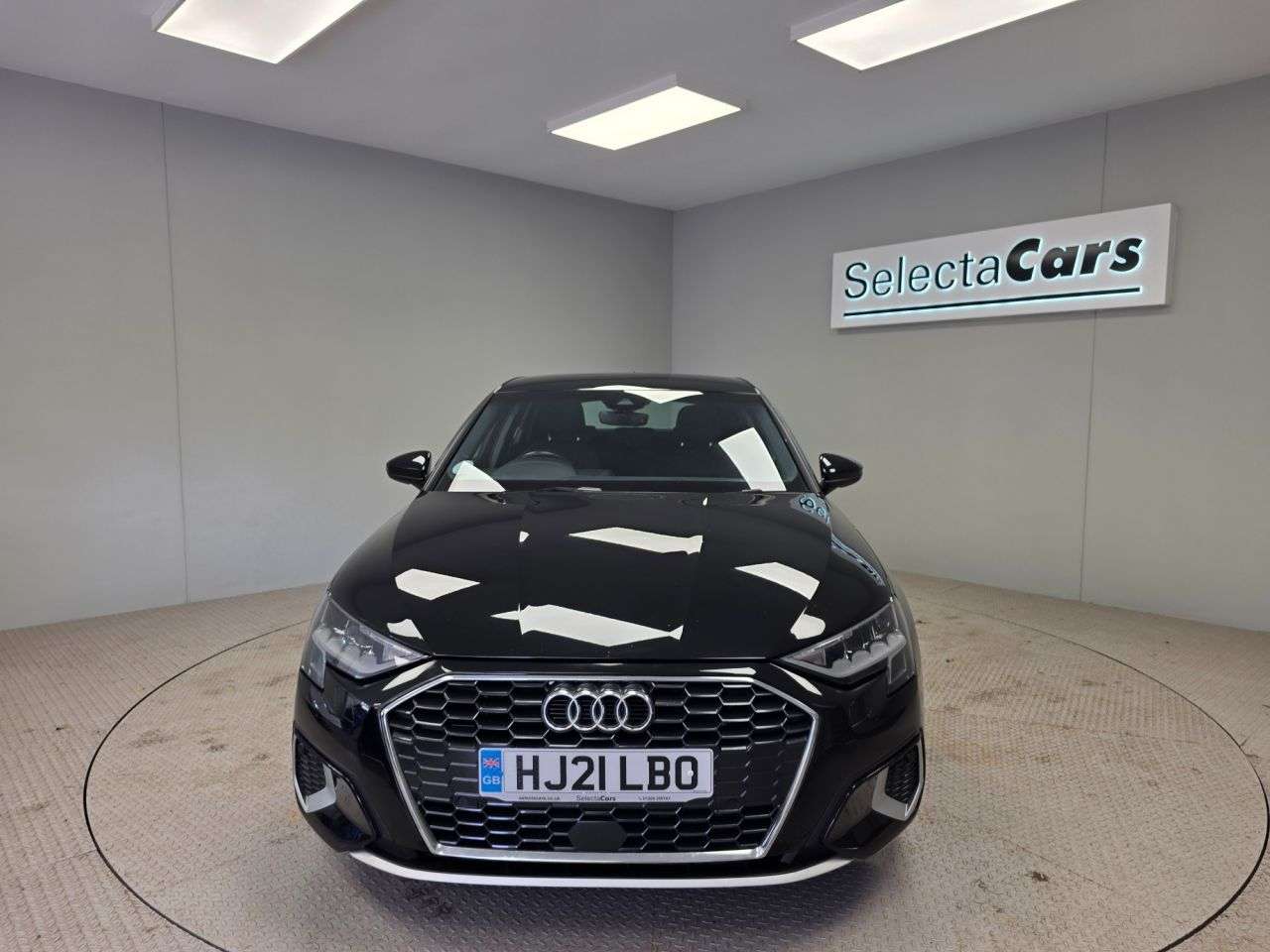 A 2021 AUDI A3 1.4 TFSIe 40 Sport Sportback 5dr Petrol Plug-in Hybrid S Tronic Euro 6 (s/s A 2021 AUDI A3 1.4 TFSIe 40 Sport Sportback 5dr Petrol Plug-in Hybrid S Tronic Euro 6 (s/s