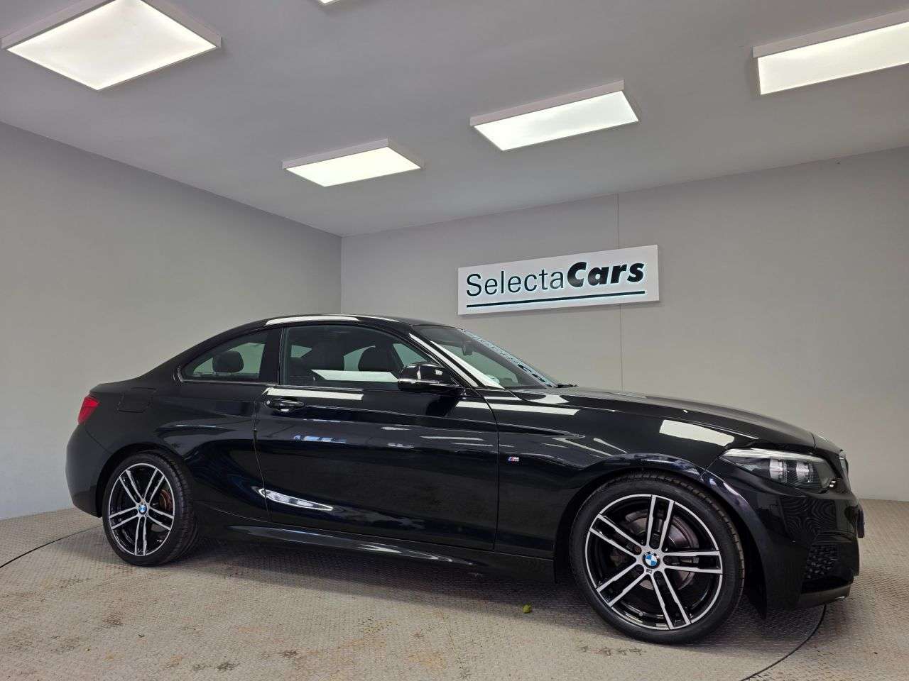 A 2018 BMW 2 SERIES 1.5 218i M Sport Coupe 2dr Petrol Auto Euro 6 (s/s) (136 ps) A 2018 BMW 2 SERIES 1.5 218i M Sport Coupe 2dr Petrol Auto Euro 6 (s/s) (136 ps)