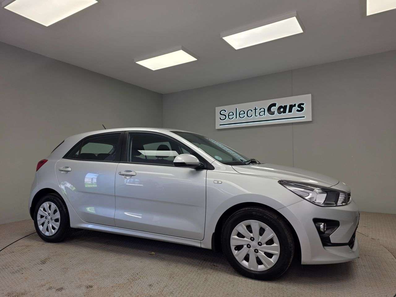 A 2023 KIA RIO 1.2 1 Hatchback 5dr Petrol Manual Euro 6 (s/s) (83 bhp) A 2023 KIA RIO 1.2 1 Hatchback 5dr Petrol Manual Euro 6 (s/s) (83 bhp)