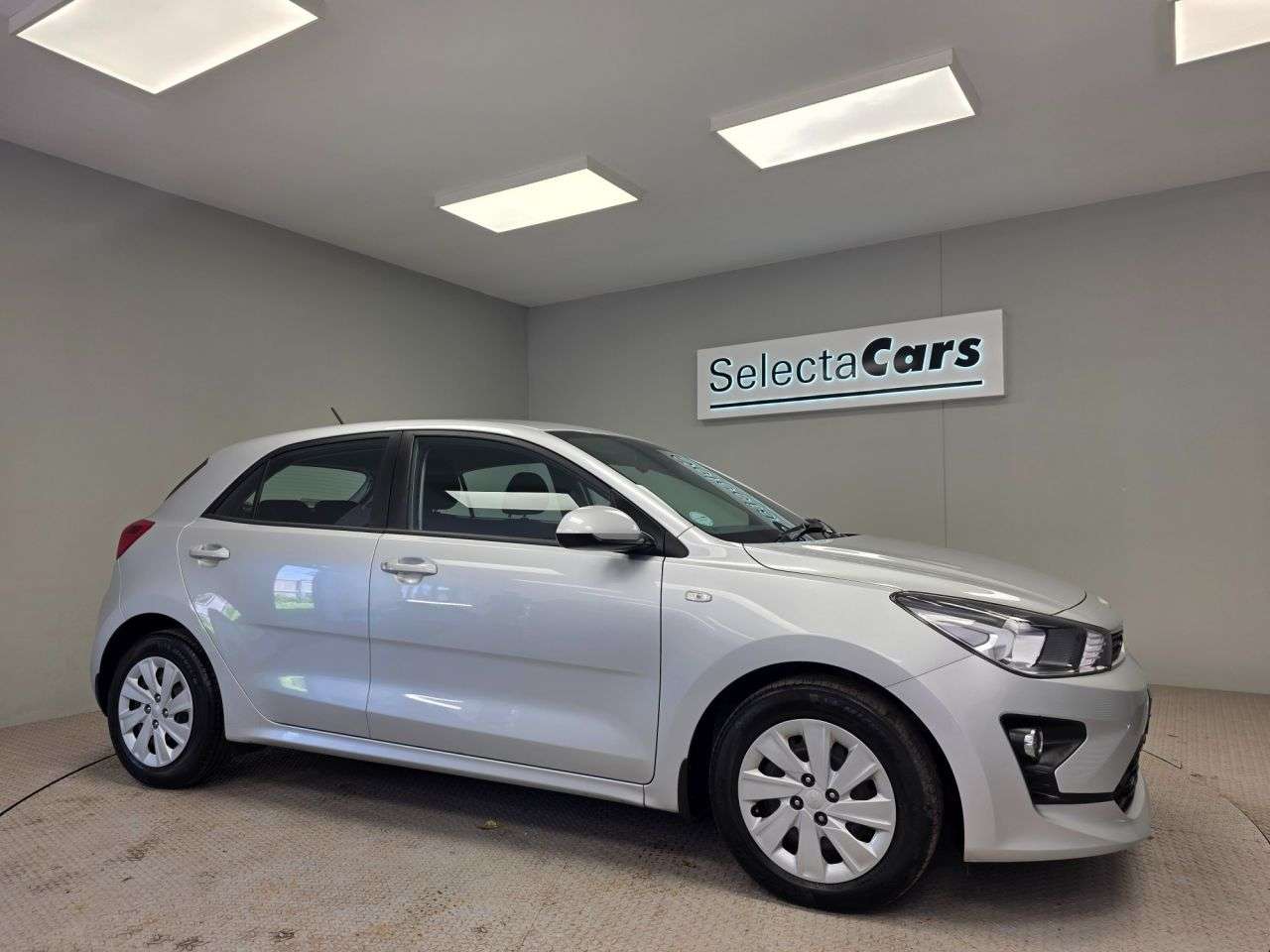 A 2023 KIA RIO 1.2 1 Hatchback 5dr Petrol Manual Euro 6 (s/s) (83 bhp) A 2023 KIA RIO 1.2 1 Hatchback 5dr Petrol Manual Euro 6 (s/s) (83 bhp)