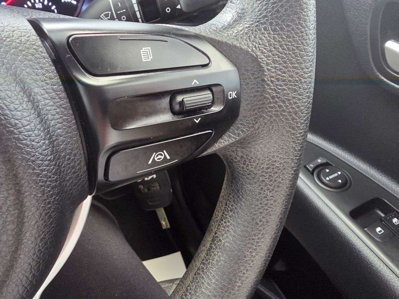 2023 KIA RIO 2023 KIA RIO
