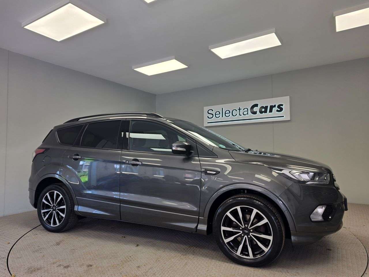 A 2019 FORD KUGA 1.5T EcoBoost GPF ST-Line SUV 5dr Petrol Manual Euro 6 (s/s) (150 ps) A 2019 FORD KUGA 1.5T EcoBoost GPF ST-Line SUV 5dr Petrol Manual Euro 6 (s/s) (150 ps)