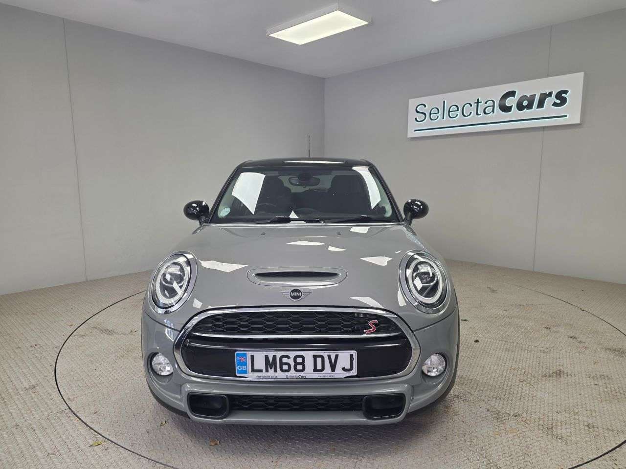 A 2018 MINI HATCH 2.0 Cooper S Hatchback 5dr Petrol Steptronic Euro 6 (s/s) (192 ps) A 2018 MINI HATCH 2.0 Cooper S Hatchback 5dr Petrol Steptronic Euro 6 (s/s) (192 ps)