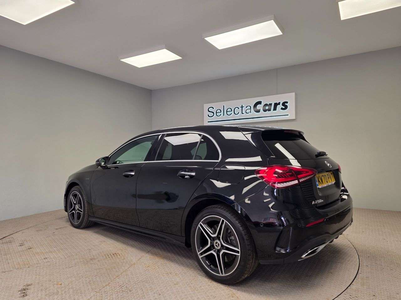 A 2020 MERCEDES-BENZ A-CLASS 1.3 A250e 15.6kWh AMG Line (Premium 2) Hatchback 5dr Petrol Plug-in Hybrid A 2020 MERCEDES-BENZ A-CLASS 1.3 A250e 15.6kWh AMG Line (Premium 2) Hatchback 5dr Petrol Plug-in Hybrid