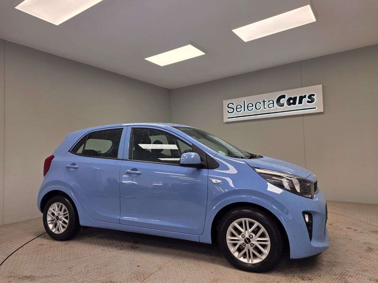 A 2022 KIA PICANTO 1.0 DPi 2 Hatchback 5dr Petrol Manual Euro 6 (s/s) (66 bhp) A 2022 KIA PICANTO 1.0 DPi 2 Hatchback 5dr Petrol Manual Euro 6 (s/s) (66 bhp)